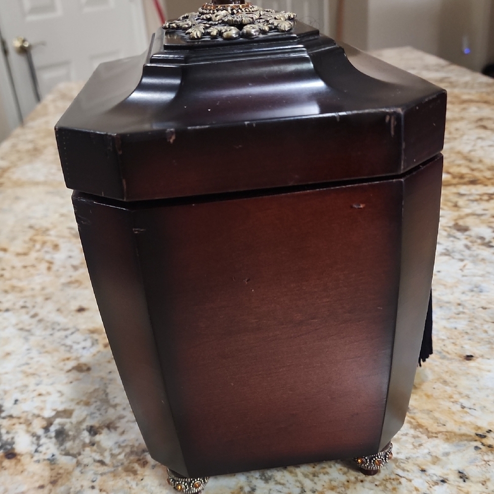 Bombay Company Vintage Ornate Wooden Jewelry Box with Black Tassel Key - Picture 10 of 15